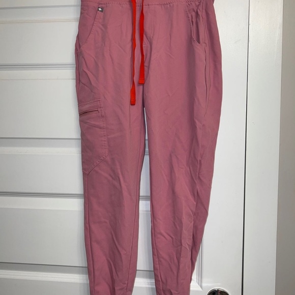 FIGS SET - Picture 5 of 5